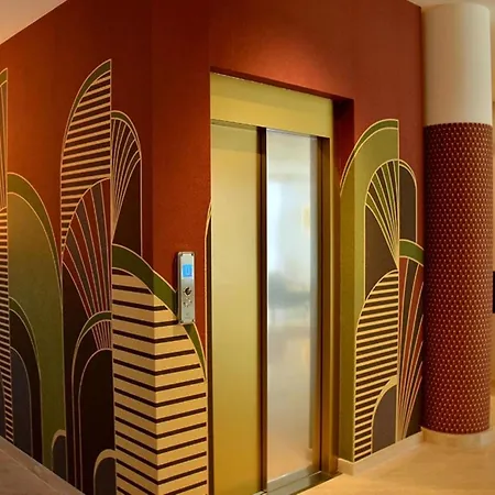 Enjoy In Our Serene Flat Apartment