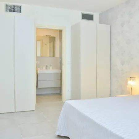 Enjoy In Our Serene Flat Lejlighed *
